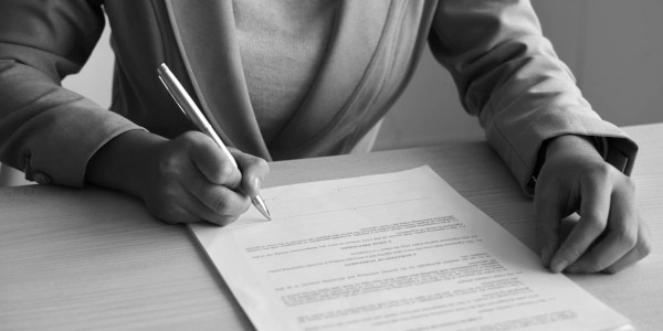 Derecho Inmobiliario / Abogados Inmobiliarios Perales de Tajuña · Negociación y Mediación con Ocupas / Okupas