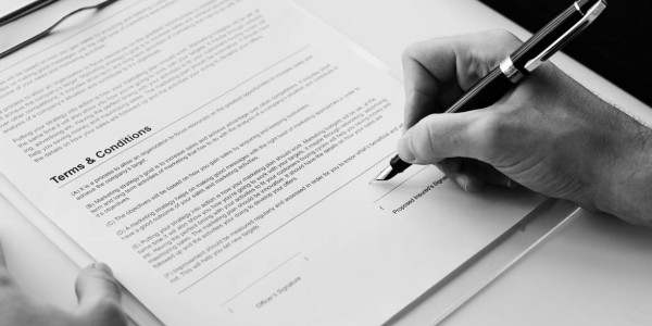 Derecho Mercantil / Abogados Mercantilistas Humanes de Madrid · Cumplimiento Normativo en Sector de Telecomunicaciones